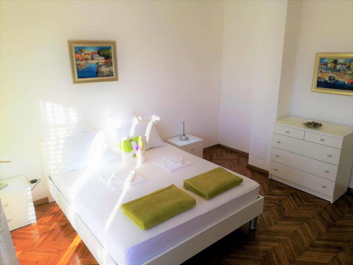נייביצה Apartments Martina מראה חיצוני תמונה